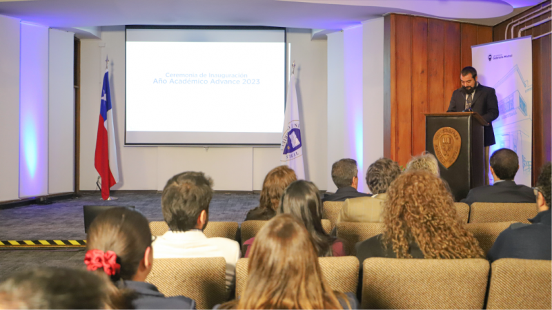 Foto 2 de 13: Inauguración del Año Académico Advance 2023: Nuria Pedrals dictó Clase Magistral “¿Cómo se alcanza la felicidad en los tiempos de hoy?”