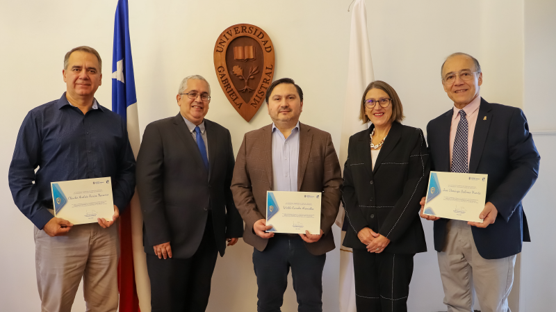 Foto 14 de 15: Docentes UGM se capacitaron en el desarrollo de habilidades de investigación académica