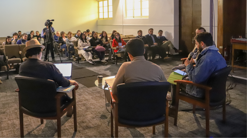 Foto 4 de 6: La Revista Akadèmeia UGM realizó conversatorio y presentó a la comunidad su cambio editorial
