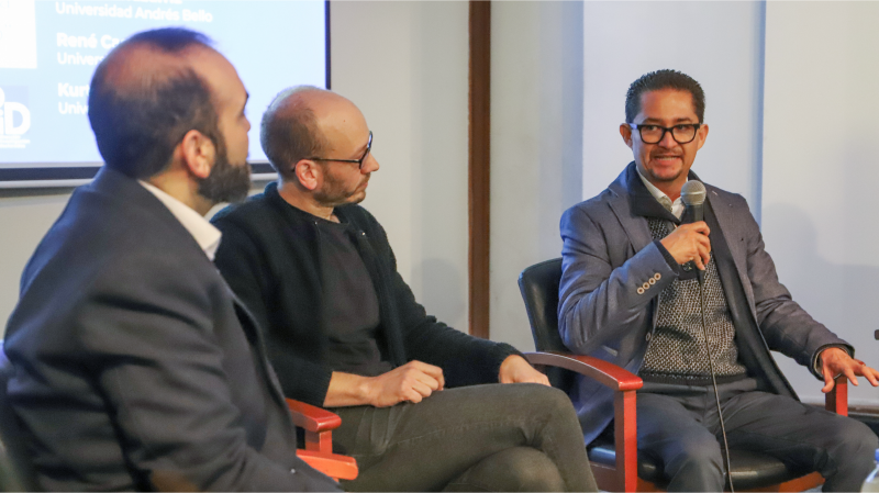 Foto 6 de 10: Escuela de Diseño y Artes Digitales presentó el texto “Actas del Coloquio” y realizó conversatorio sobre la promoción de estrategias en investigación