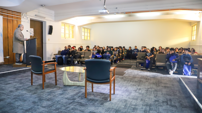 Foto 10 de 10: Casi un centenar de escolares realizaron talleres de programación y Minecraft en la UGM