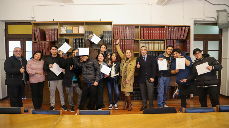 Foto 20 de 20: Estudiantes de la Escuela de Ingeniería y Tecnología UGM participaron de la competencia Hackaton Latam Oracle Apex