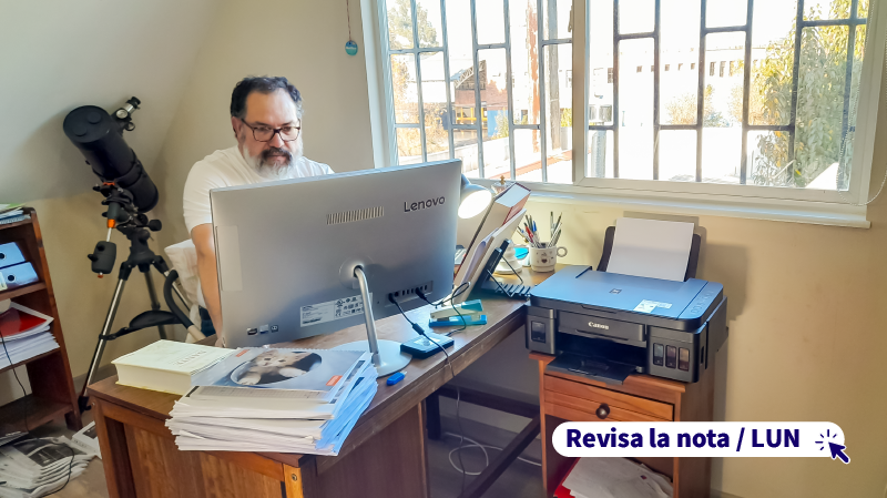 Imagen de la noticia: A los 55 años dentista cumple en la UGM el sueño de estudiar lo que siempre quiso