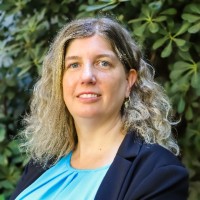 Imagen de la noticia: Francisca Chacón, egresada de Diseño UGM participó de conversatorio junto a la Escuela de Diseño y Artes Digitales