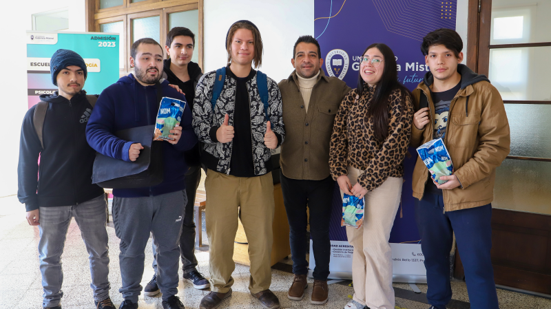 Foto 6 de 9: Mistralinos vivieron su English Week junto al Language Center