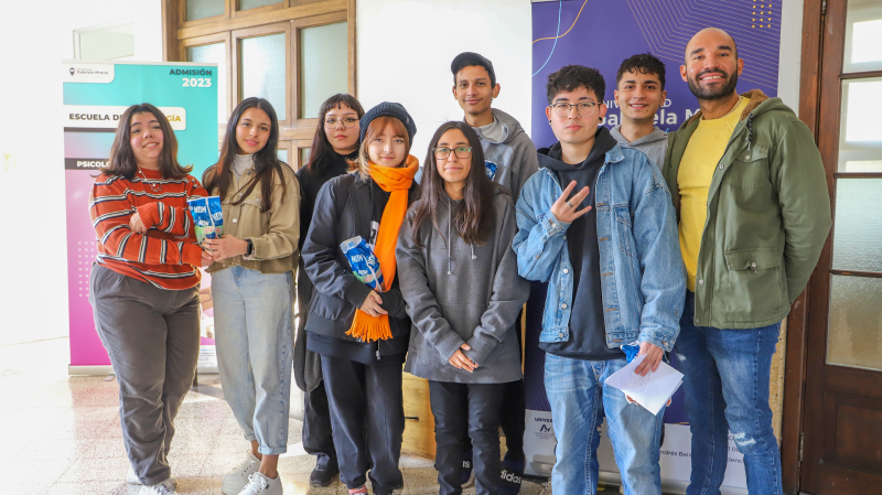 Foto 5 de 9: Mistralinos vivieron su English Week junto al Language Center