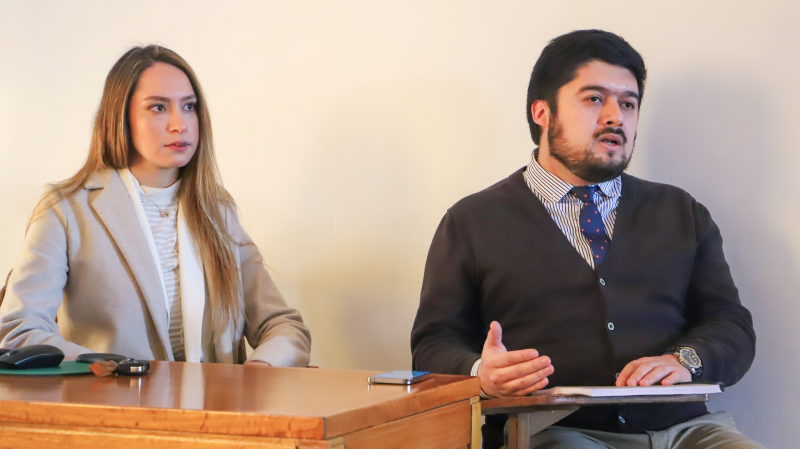 Foto 5 de 8: Estudiantes de Derecho y de la Clínica Jurídica UGM recibieron capacitaciones de la Superintendencia de Insolvencia y Reemprendimiento