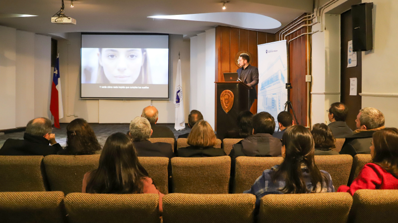 Foto 2 de 12: Nuevos Mistralinos de programas Advance y de Postgrado recibieron bienvenida a la UGM