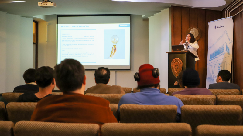 Foto 4 de 5: Desarrollo Profesional y Red Alumni UGM realizó una relevante charla para el futuro laboral de sus estudiantes junto a Trabajando.com