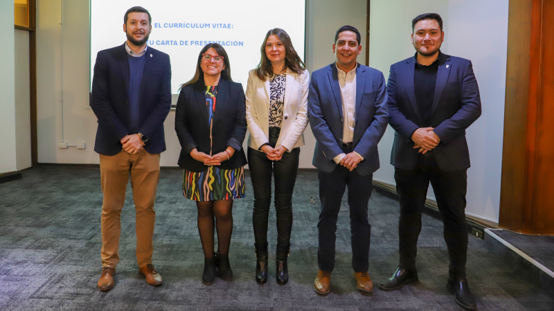 Foto 2 de 5: Desarrollo Profesional y Red Alumni UGM realizó una relevante charla para el futuro laboral de sus estudiantes junto a Trabajando.com