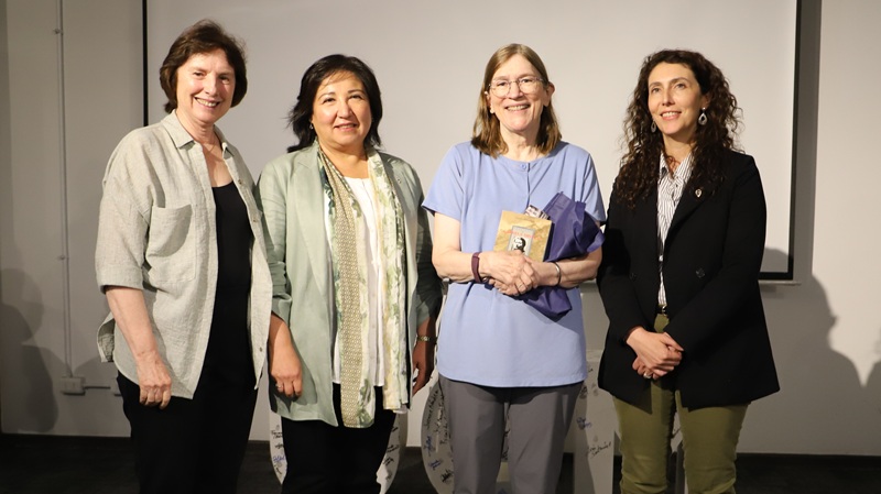 Imagen de la noticia: Video: Dra. Barbara Oakley en la UGM: "Aprender en la Era de la Inteligencia Artificial"