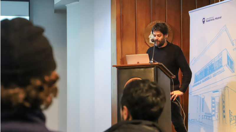Foto 4 de 4: Alberto Moletto conversó sobre infraestructura constructiva con estudiantes de la Escuela de Arquitectura UGM
