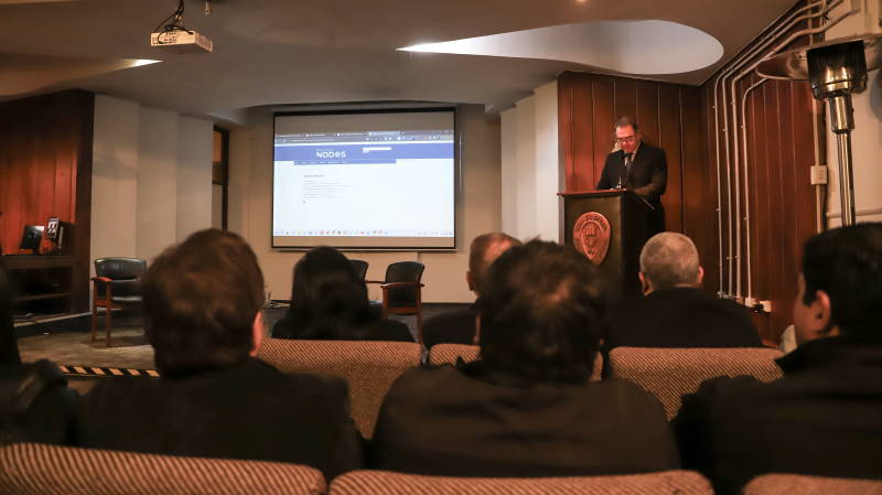 Foto 9 de 10: Escuela de Ingeniería y Tecnología realizó conversatorio y presentó ante la comunidad la nueva Revista Nodos UGM