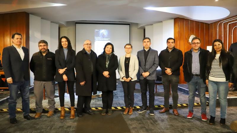 Foto 1 de 10: Escuela de Ingeniería y Tecnología realizó conversatorio y presentó ante la comunidad la nueva Revista Nodos UGM