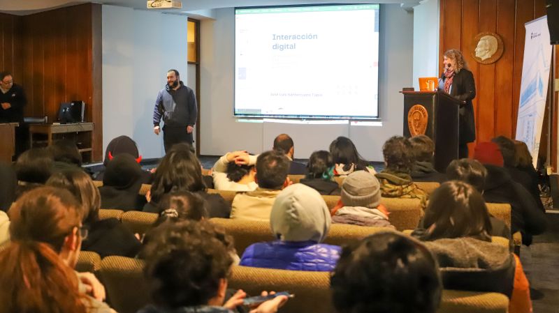 Foto 6 de 7: Escuela de Diseño y Artes Digitales UGM realizó charla sobre Interacción Digital