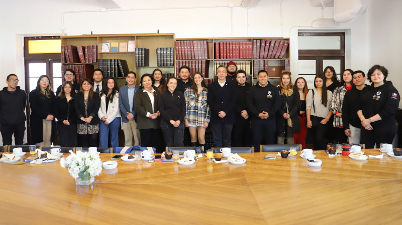 Foto 10 de 10: Centros de Estudiantes y delegados de carreras UGM se interiorizaron del proceso de autoevaluación de nuestra Universidad