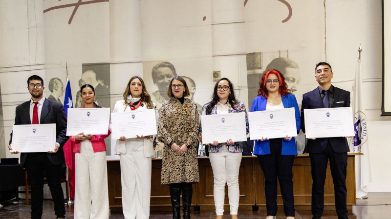 Foto 44 de 62: Galería fotográfica (Segunda Parte): Ceremonia de Titulación UGM Año Académico 2023 Facultades de Ciencias Sociales, Jurídicas y Humanidades y de Negocios y Tecnologías