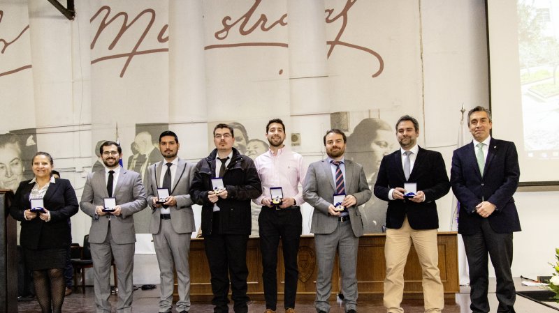 Foto 46 de 62: Galería fotográfica (Segunda Parte): Ceremonia de Titulación UGM Año Académico 2023 Facultades de Ciencias Sociales, Jurídicas y Humanidades y de Negocios y Tecnologías