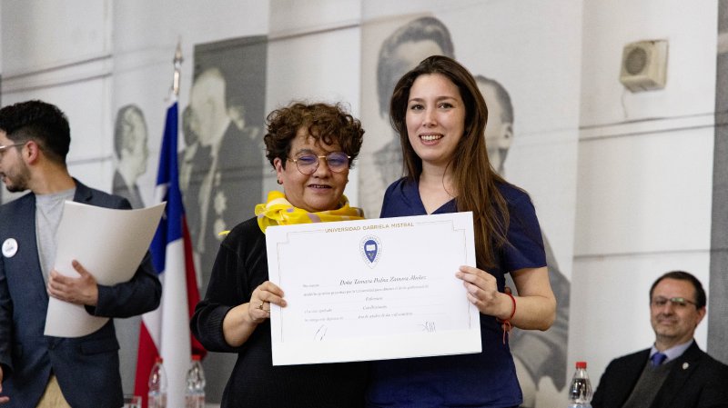 Foto 46 de 67: Galería fotográfica (Segunda Parte): Ceremonia de Titulación UGM Año Académico 2023 Escuela de Diseño y Artes Digitales, Psicología, Ciencias de la Salud, Educación y Magísteres