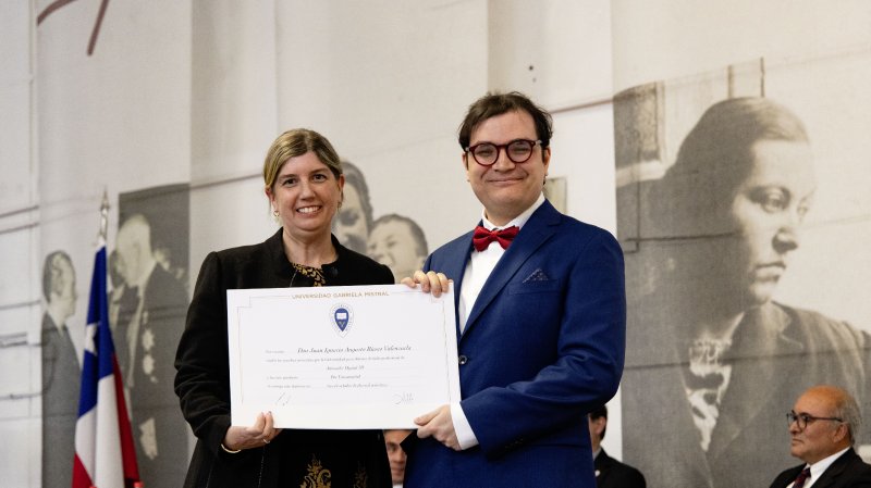Foto 13 de 57: Galería fotográfica (Primera Parte): Ceremonia de Titulación UGM Año Académico 2023 Escuela de Diseño y Artes Digitales, Psicología, Ciencias de la Salud, Educación y Magísteres