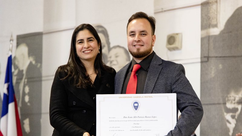 Foto 24 de 57: Galería fotográfica (Primera Parte): Ceremonia de Titulación UGM Año Académico 2023 Escuela de Diseño y Artes Digitales, Psicología, Ciencias de la Salud, Educación y Magísteres