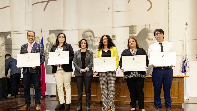 Foto 30 de 57: Galería fotográfica (Primera Parte): Ceremonia de Titulación UGM Año Académico 2023 Facultades de Ciencias Sociales, Jurídicas y Humanidades y de Negocios y Tecnologías
