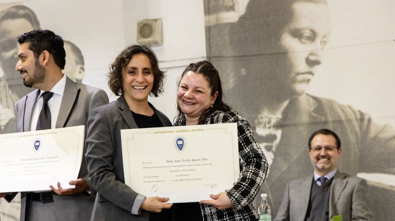 Foto 42 de 57: Galería fotográfica (Primera Parte): Ceremonia de Titulación UGM Año Académico 2023 Facultades de Ciencias Sociales, Jurídicas y Humanidades y de Negocios y Tecnologías