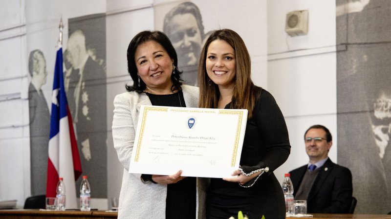 Foto 43 de 57: Galería fotográfica (Primera Parte): Ceremonia de Titulación UGM Año Académico 2023 Escuela de Diseño y Artes Digitales, Psicología, Ciencias de la Salud, Educación y Magísteres
