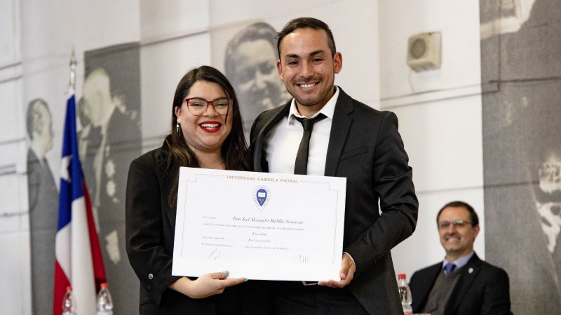 Foto 55 de 57: Galería fotográfica (Primera Parte): Ceremonia de Titulación UGM Año Académico 2023 Escuela de Diseño y Artes Digitales, Psicología, Ciencias de la Salud, Educación y Magísteres