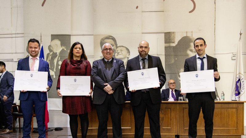 Foto 57 de 57: Galería fotográfica (Primera Parte): Ceremonia de Titulación UGM Año Académico 2023 Facultades de Ciencias Sociales, Jurídicas y Humanidades y de Negocios y Tecnologías