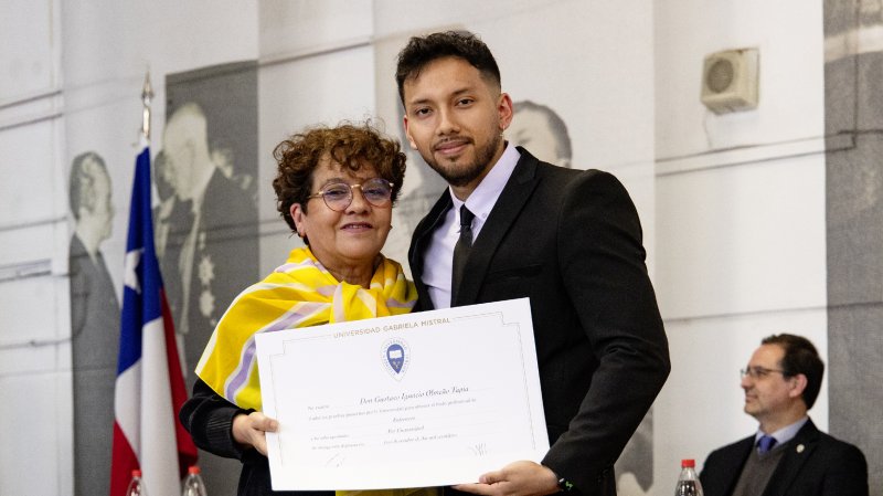 Foto 2 de 67: Galería fotográfica (Segunda Parte): Ceremonia de Titulación UGM Año Académico 2023 Escuela de Diseño y Artes Digitales, Psicología, Ciencias de la Salud, Educación y Magísteres