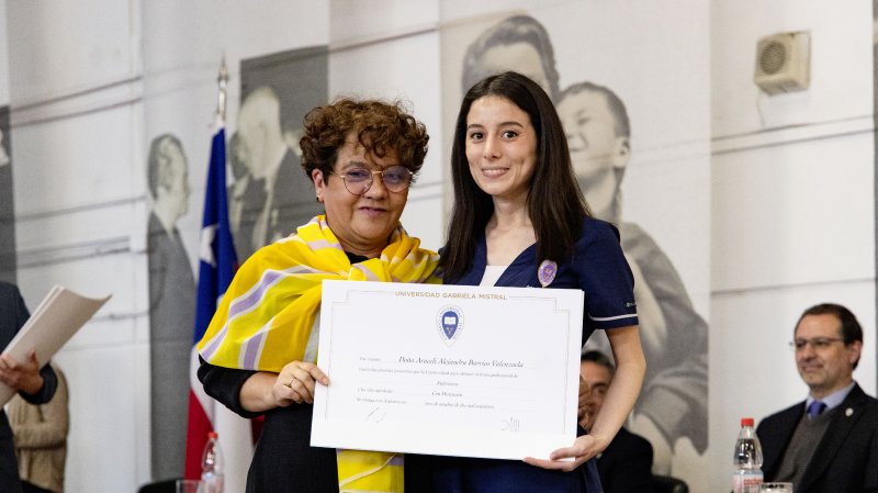 Foto 11 de 67: Galería fotográfica (Segunda Parte): Ceremonia de Titulación UGM Año Académico 2023 Escuela de Diseño y Artes Digitales, Psicología, Ciencias de la Salud, Educación y Magísteres