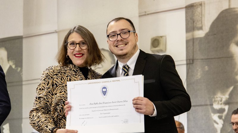 Foto 23 de 62: Galería fotográfica (Segunda Parte): Ceremonia de Titulación UGM Año Académico 2023 Facultades de Ciencias Sociales, Jurídicas y Humanidades y de Negocios y Tecnologías
