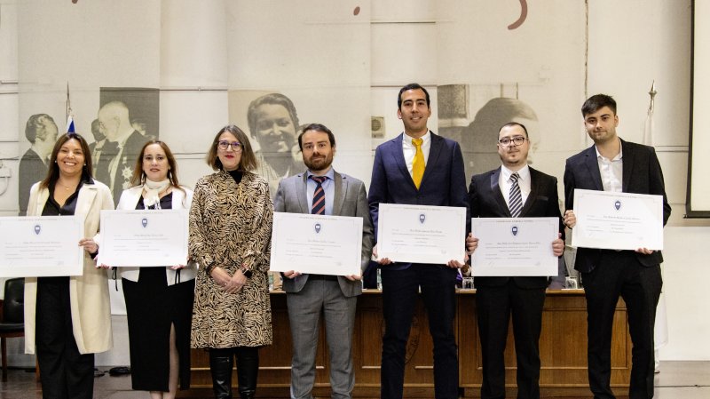 Foto 25 de 62: Galería fotográfica (Segunda Parte): Ceremonia de Titulación UGM Año Académico 2023 Facultades de Ciencias Sociales, Jurídicas y Humanidades y de Negocios y Tecnologías