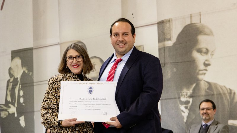 Foto 26 de 62: Galería fotográfica (Segunda Parte): Ceremonia de Titulación UGM Año Académico 2023 Facultades de Ciencias Sociales, Jurídicas y Humanidades y de Negocios y Tecnologías