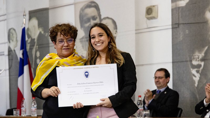 Foto 30 de 67: Galería fotográfica (Segunda Parte): Ceremonia de Titulación UGM Año Académico 2023 Escuela de Diseño y Artes Digitales, Psicología, Ciencias de la Salud, Educación y Magísteres