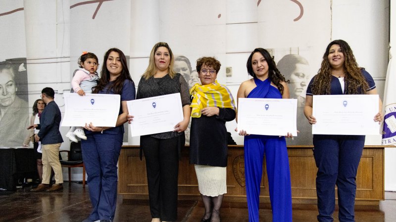 Foto 38 de 67: Galería fotográfica (Segunda Parte): Ceremonia de Titulación UGM Año Académico 2023 Escuela de Diseño y Artes Digitales, Psicología, Ciencias de la Salud, Educación y Magísteres