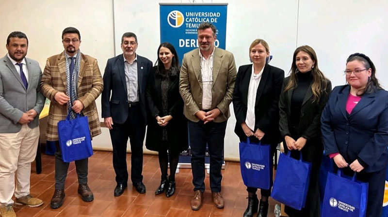 Foto 1 de 6: U. Católica de Temuco y Escuela de Derecho UGM realizaron Congreso Internacional de Derecho Privado e IA