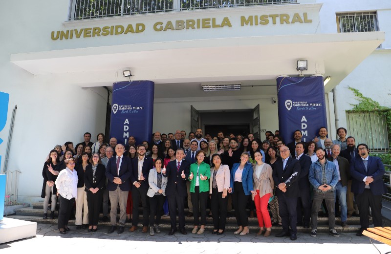 Imagen de la noticia: Universidad Gabriela Mistral realizó Claustro Académico 2023 con foco en acompañamiento integral del estudiantado