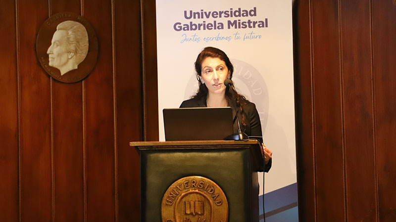 Foto 1 de 10: Centro de Proyectos Sociales UGM realizó conversatorio sobre el aporte de las universidades en la adultez mayor