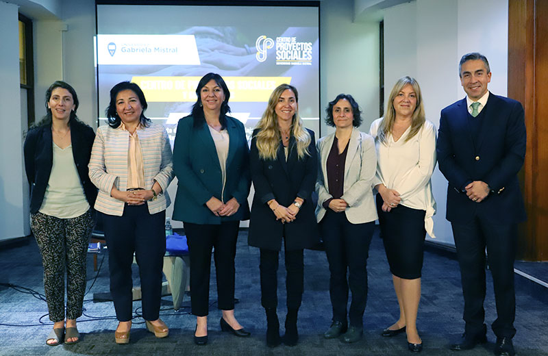 Imagen de la noticia: Centro de Proyectos Sociales UGM realizó conversatorio sobre el aporte de las universidades en la adultez mayor