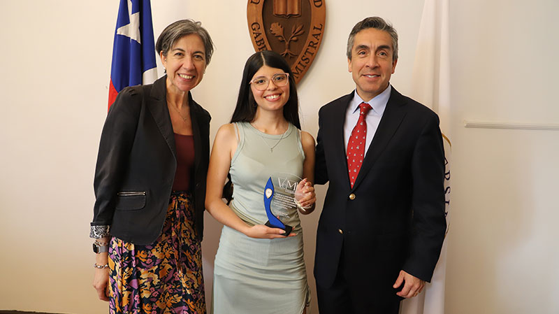 Foto 4 de 18: Estudiantes, Alumni y docentes UGM recibieron reconocimiento por su destacado trabajo en proyectos VcM