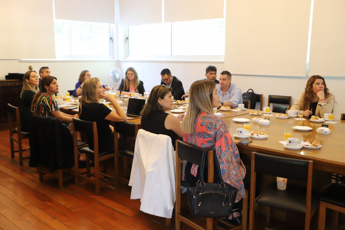 Imagen de la noticia: MBA inició ciclo de "Desayunos de Actualidad" con charla sobre tendencias digitales