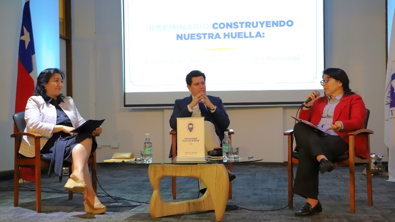 Foto 6 de 8: II Seminario “Construyendo nuestra huella: Proceso de autoevaluación institucional” contó con destacados expositores