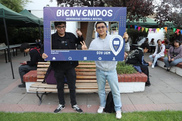 Foto 3 de 22: Universidad Gabriela Mistral da la bienvenida a sus nuevos estudiantes con diversas actividades