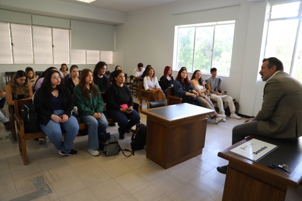 Foto 16 de 22: Universidad Gabriela Mistral da la bienvenida a sus nuevos estudiantes con diversas actividades