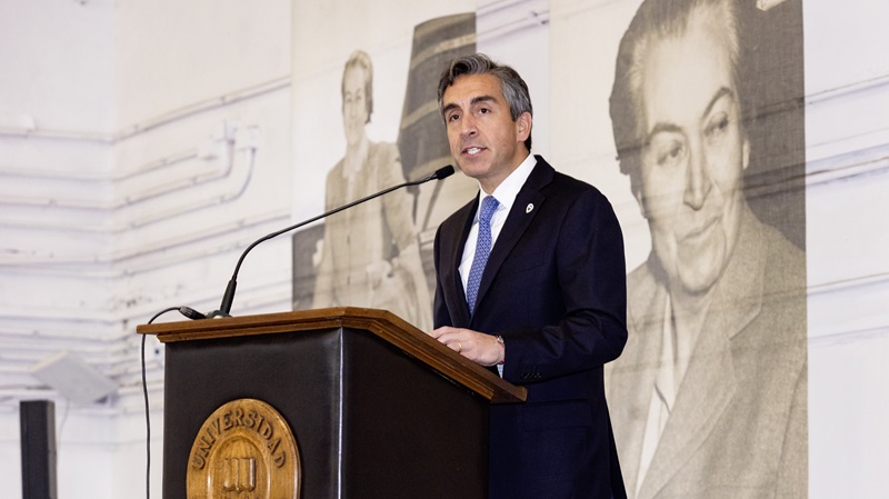 Foto 2 de 6: Universidad Gabriela Mistral inauguró Año Académico 2024 con Clase Magistral del ex ministro René Cortázar