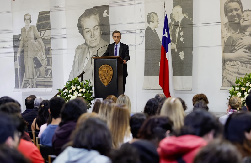 Imagen de la noticia: Universidad Gabriela Mistral inauguró Año Académico 2024 con Clase Magistral del ex ministro René Cortázar