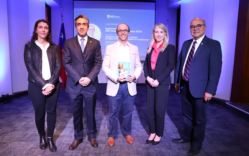 Imagen de la noticia: Emprendedor educativo Kenneth Gent inauguró Año Académico Advance UGM