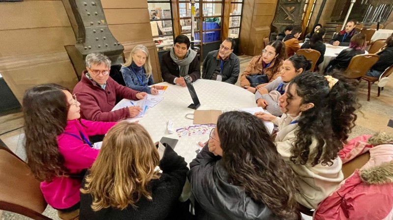 Imagen de la noticia: Estudiantes y representantes de Universidad Gabriela Mistral participaron en Encuentro Juventudes 2024 de 3xi